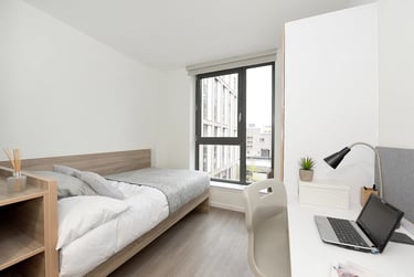 Ensuite Silver - Upper Floor - Image 2