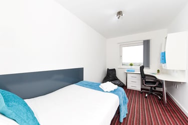 Three Bed Bronze at Brookland Road, Brookland Road, City Centre, Leicester, LE26BH - Image 1