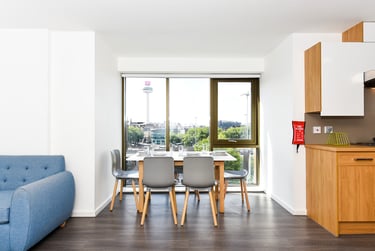 Ensuite gold at Byrom Point, 72 Great Crosshall Street, City Centre, Liverpool, L32BE - Image 6