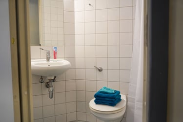 Four Bed Bronze at Regents Court, Rawson Street, City Centre, Leicester, LE16UP - Image 2