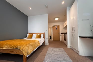 Studio Silver at Hydrogen, 1 Goldsmith Street, City Centre, Nottingham, NG15ND - Image 1
