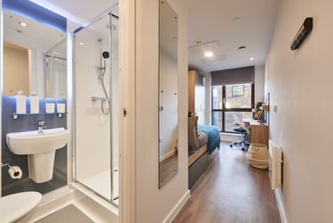 Ensuite Gold at York House, 40 Mansfield Road, Nottingham Trent University, Nottingham, NG13GZ - Image 1