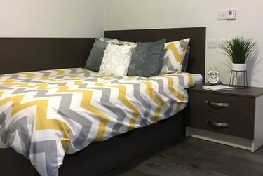 Two bed apartment bronze - Image 1