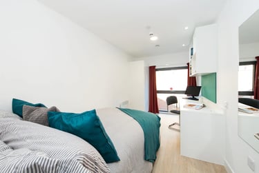 Two bedroom apartment bronze - Image 1