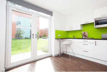 Studio gold at The Boulevard, 6-18 Hull Road, City Centre, York, YO103JG - Image 2