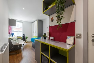 Ensuite bronze at The Boulevard, 6-18 Hull Road, City Centre, York, YO103JG - Image 2