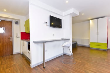 Studio platinum at The Boulevard, 6-18 Hull Road, City Centre, York, YO103JG - Image 1