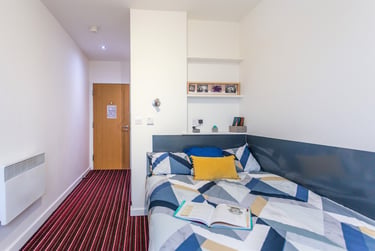 Five Bed Silver at Brookland Road, Brookland Road, City Centre, Leicester, LE26BH - Image 1