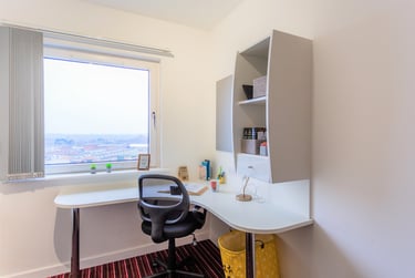 Five Bed Silver at Brookland Road, Brookland Road, City Centre, Leicester, LE26BH - Image 2
