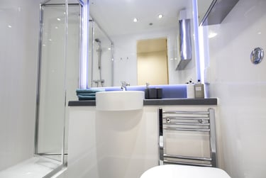 Ensuite Bronze Courtyard at Dobbie’s Point, North Hanover Street, City Centre, Glasgow, G40PY - Image 3