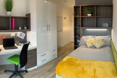 Ensuite Silver at Newcastle 1, Blandford Square, City Centre, Newcastle, NE14EZ - Image 1