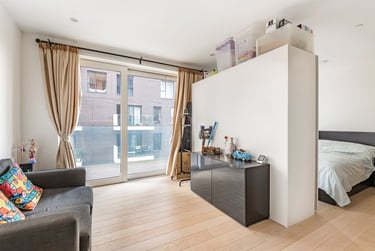 1 bed studio, Flat 21, 48 Reminder Lane, Greenwich, London, SE100NQ - Image 1