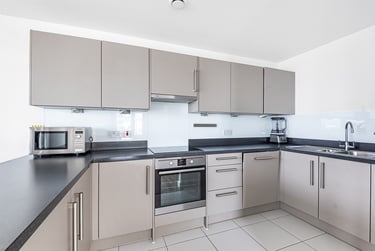 3 bed flat, Flat 165, 15 Bessemer Place, Greenwich, London, SE100GQ - Image 4
