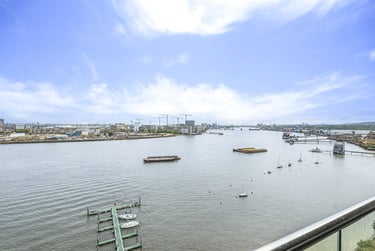 3 bed flat, Flat 165, 15 Bessemer Place, Greenwich, London, SE100GQ - Image 12