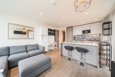 2 bed flat, Flat 58, 1 Pilot Walk, Greenwich, London, SE100UN - Image 1
