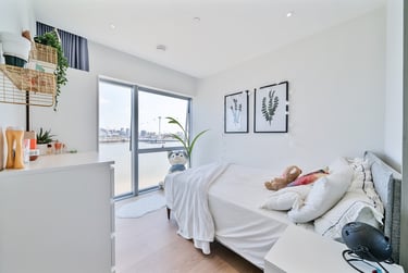 3 bed flat, 18 Cutter Lane, Greenwich, London, SE100YB - Image 9