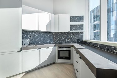 2 bed flat, Flat 1302, 8 Cutter Lane, Greenwich, London, SE100YX - Image 3