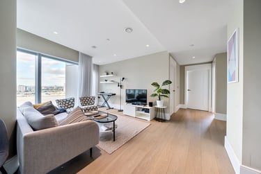 3 bed flat, Flat 1305, 8 Cutter Lane, Greenwich, London, SE100YX - Image 3