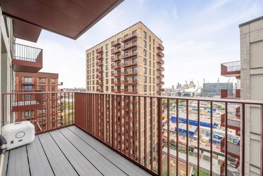 1 bed studio, Flat 1001, 8 Pilot Walk, Greenwich, London, SE100FJ - Image 8