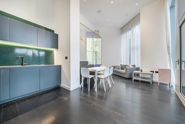2 bed flat, Flat 702, 10 Cutter Lane, Greenwich, London, SE100XX - Image 1