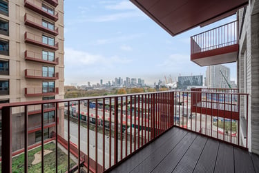 1 bed studio, Flat 401, 57 Chandlers Avenue, Greenwich, London, SE100FH - Image 6