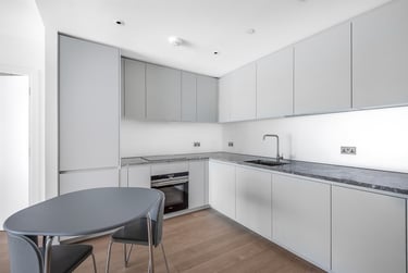 2 bed flat, Flat 901, 18 Cutter Lane, Greenwich, London, SE100YB - Image 2