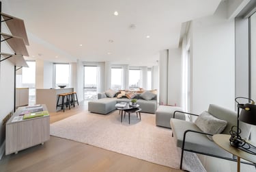 3 bed flat, Flat 2501, 4 Cutter Lane, Greenwich, London, SE100LF - Image 1