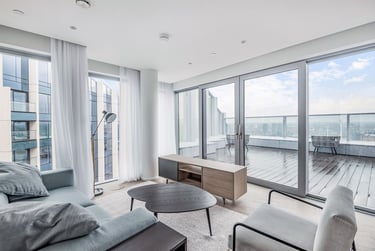 2 bed house, Flat 2302, 4 Cutter Lane, Greenwich, London, SE100LF - Image 1