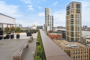 2 bed flat, Flat 30, 21 Reminder Lane, Greenwich, London, SE100UH - Image 9