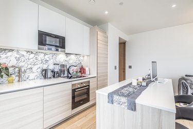 2 bed flat, Flat 99, 1 Pilot Walk, Greenwich, London, SE100UP - Image 3