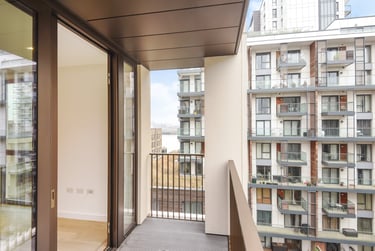 2 bed flat, Flat 42, 21 Reminder Lane, Greenwich, London, SE100UH - Image 7