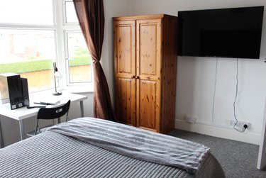 6 bed house, Winton, Ensbury Park, Bournemouth, BH92RP - Image 11