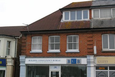 3 bed flat, Moordown, Bournemouth, BH92DX - Image 1