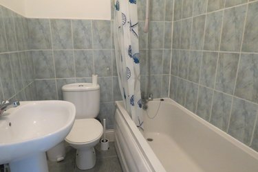 3 bed flat, Winton, Bournemouth, BH37JE - Image 6