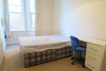3 bed flat, Winton, Bournemouth, BH37JE - Image 7