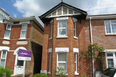 4 bed house, Winton, Charminster, Bournemouth, BH91AZ - Image 1