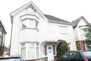 3 bed flat, Gff, 10 Talbot Road, Winton, Bournemouth, BH92JF - Image 1