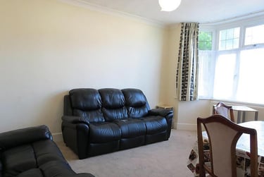 5 bed house, Maxwell Road, Charminster, Bournemouth, BH91DQ - Image 2