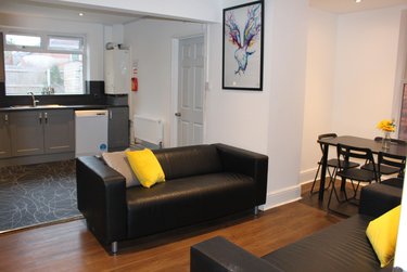 6 bed house, Winton, Bournemouth, BH92LY - Image 3