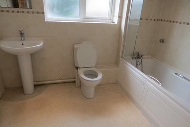 5 bed house, Winton, Ensbury Park, Bournemouth, BH92PU - Image 9