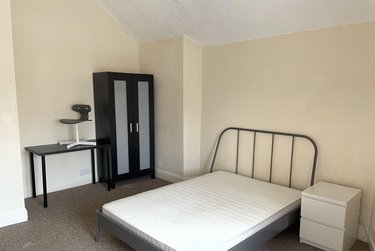 2 bed flat, Ensbury Park, Talbot village, Bournemouth, BH104EQ - Image 6