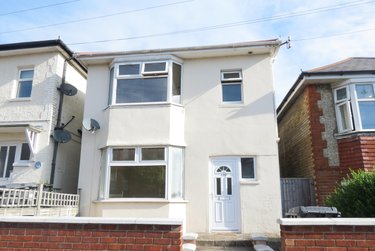 4 bed house, Pine Road, Charminster, Bournemouth, BH91NB - Image 1