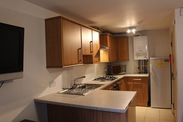 6 bed house, Winton, Moordown, Bournemouth, BH91PA - Image 4