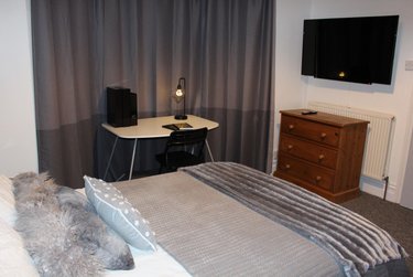 6 bed house, Winton, Bournemouth, BH92LY - Image 8