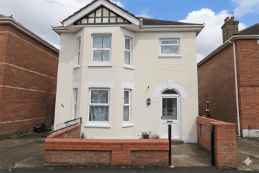 5 bed house, 41 Alton Road, Talbot village, Bournemouth, BH104AD - Image 3