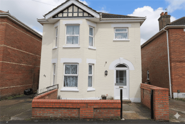 5 bed house, 41 Alton Road, Talbot village, Bournemouth, BH104AD - Image 1