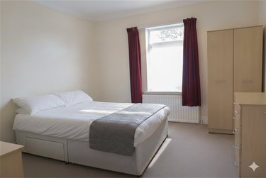 5 bed house, Winton, Ensbury Park, Bournemouth, BH92ND - Image 7
