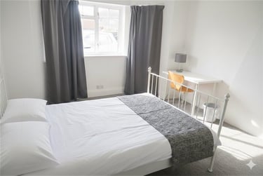 5 bed house, Ensbury Park, Bournemouth, BH104EE - Image 6
