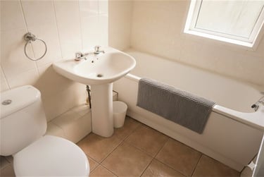 5 bed house, Ensbury Park, Bournemouth, BH104EE - Image 10