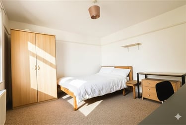 6 bed house, Ensbury Park, Bournemouth, BH104HE - Image 5